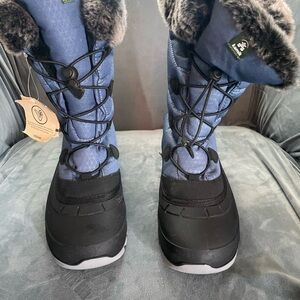 Kamik Gray and Black Fur-Lined Boots